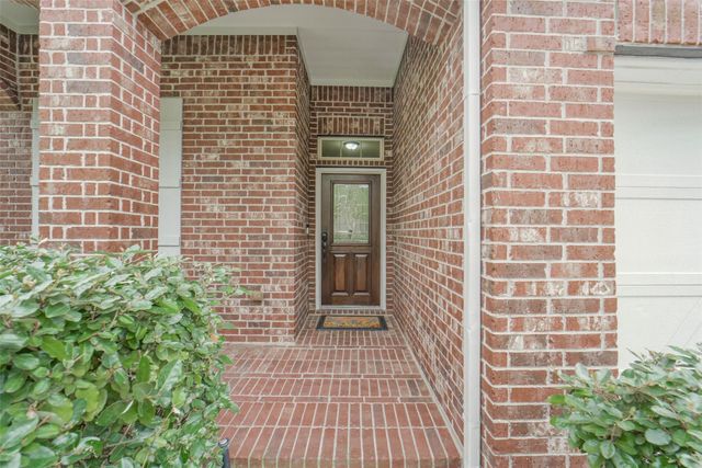 25003 Lakecrest Glen Drive, Katy, TX 77493