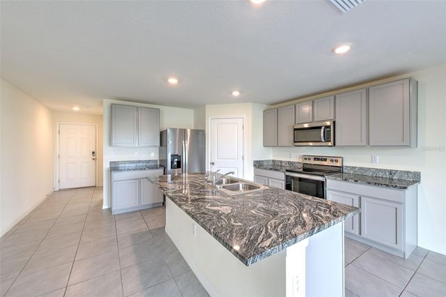 3710 CAPRI COAST DRIVE, Plant City, FL 33565