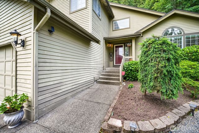 15827 SE 156th Court, Renton, WA 98058