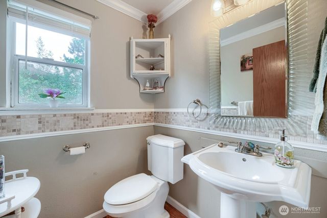 15827 SE 156th Court, Renton, WA 98058