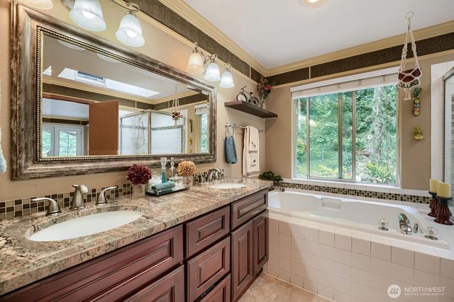 15827 SE 156th Court, Renton, WA 98058