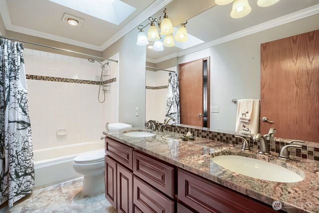 15827 SE 156th Court, Renton, WA 98058