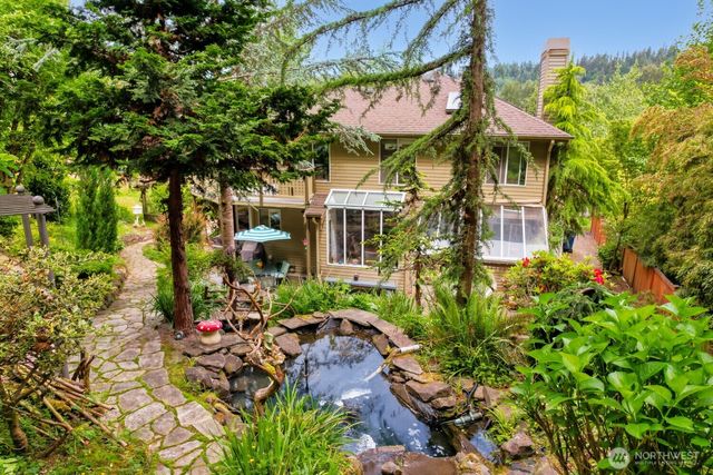 15827 SE 156th Court, Renton, WA 98058
