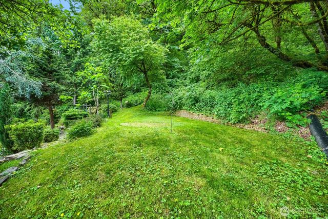 15827 SE 156th Court, Renton, WA 98058
