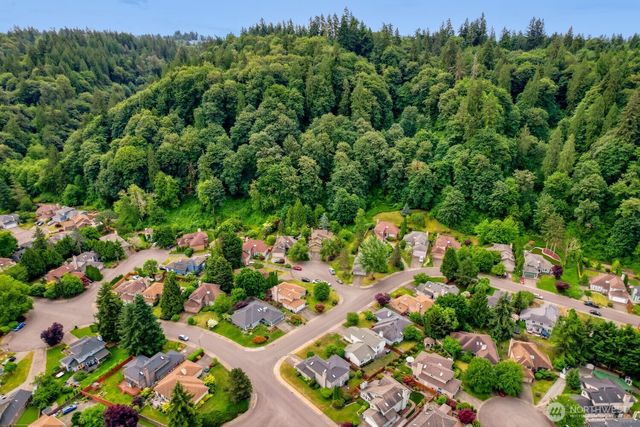 15827 SE 156th Court, Renton, WA 98058