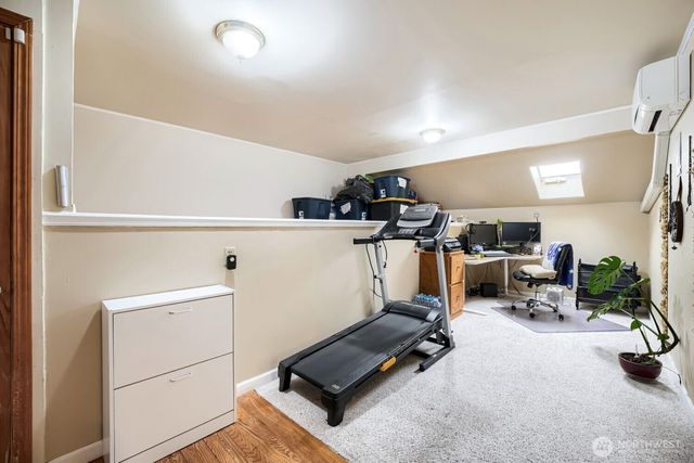 15827 SE 156th Court, Renton, WA 98058