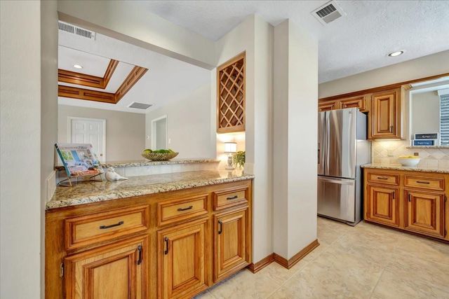 6906 Middlefield Drive, Pasadena, TX 77505