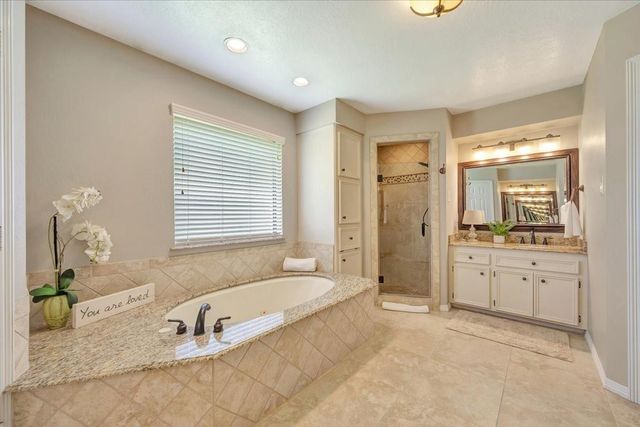 6906 Middlefield Drive, Pasadena, TX 77505