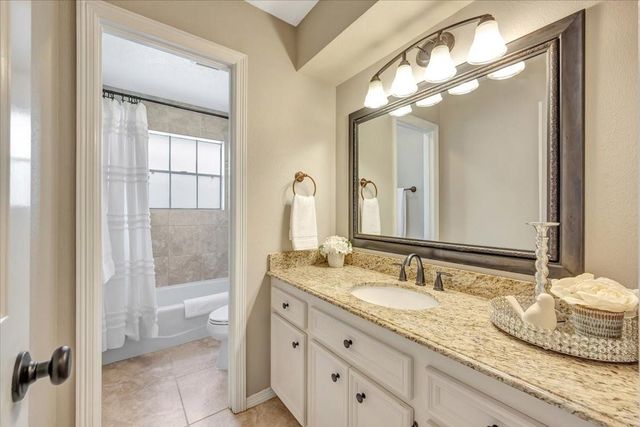 6906 Middlefield Drive, Pasadena, TX 77505