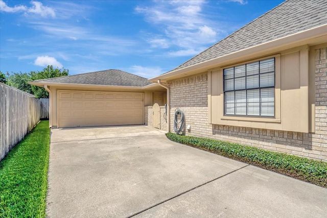 6906 Middlefield Drive, Pasadena, TX 77505