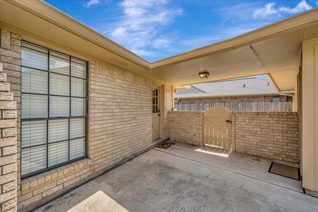6906 Middlefield Drive, Pasadena, TX 77505