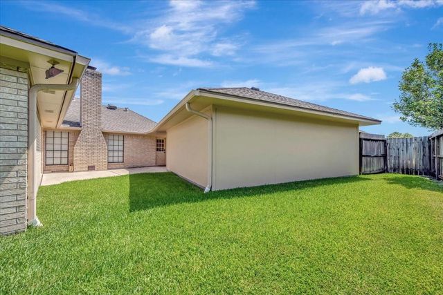6906 Middlefield Drive, Pasadena, TX 77505