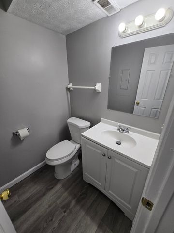 3210-3212 Independence Street, Grove City, OH 43123