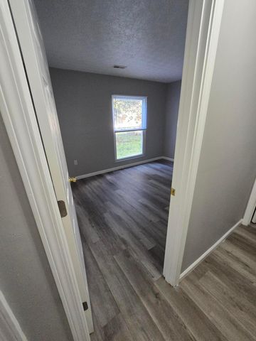 3210-3212 Independence Street, Grove City, OH 43123
