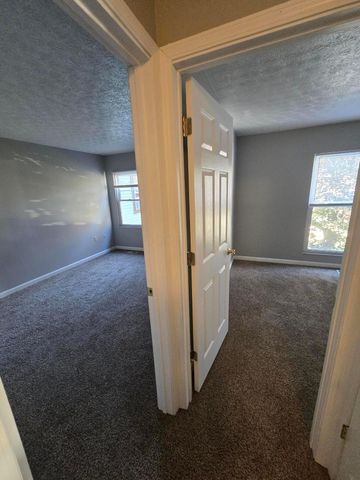 3210-3212 Independence Street, Grove City, OH 43123