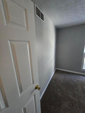 3210-3212 Independence Street, Grove City, OH 43123