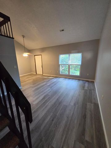 3210-3212 Independence Street, Grove City, OH 43123