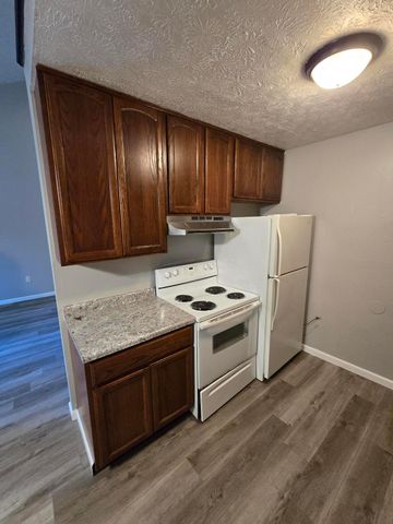 3210-3212 Independence Street, Grove City, OH 43123