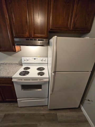 3210-3212 Independence Street, Grove City, OH 43123