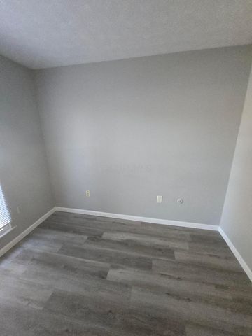 3210-3212 Independence Street, Grove City, OH 43123