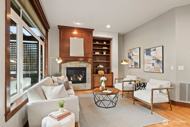 2170 NW Stoney Creek Drive, Issaquah, WA 98027