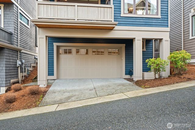 2170 NW Stoney Creek Drive, Issaquah, WA 98027