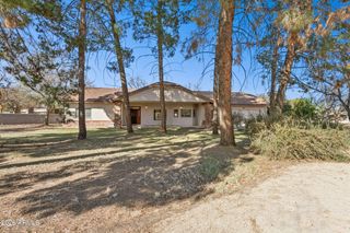 7002 W Surrey Avenue, Peoria, AZ 85381