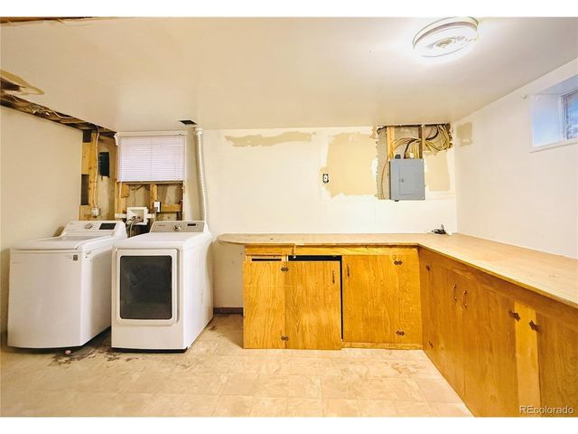 7520 W Oregon Dr, Lakewood, CO 80232