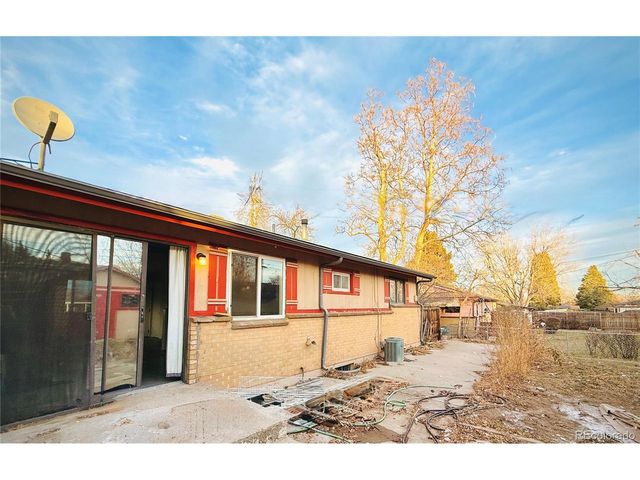 7520 W Oregon Dr, Lakewood, CO 80232