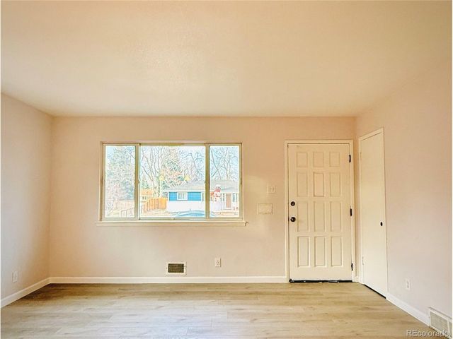 7520 W Oregon Dr, Lakewood, CO 80232