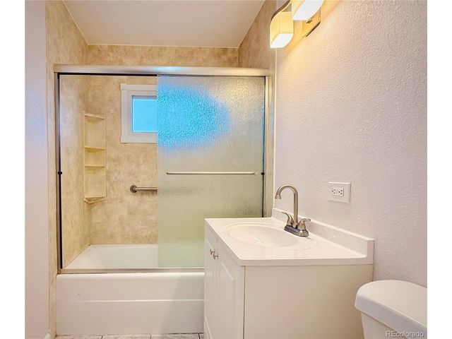 7520 W Oregon Dr, Lakewood, CO 80232