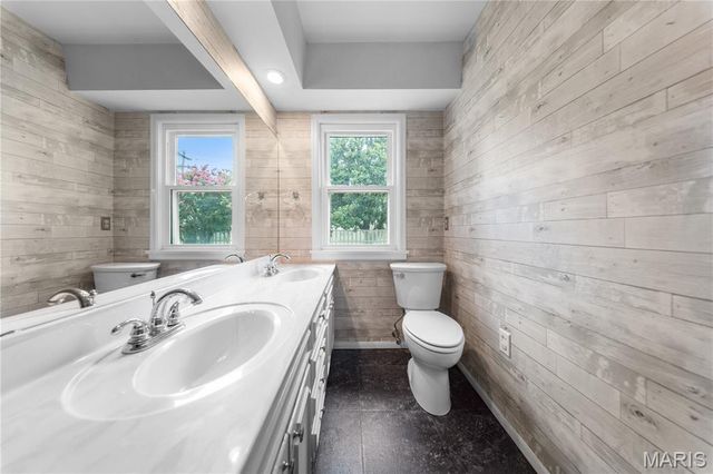 901 Moore Avenue, Sikeston, MO 63801