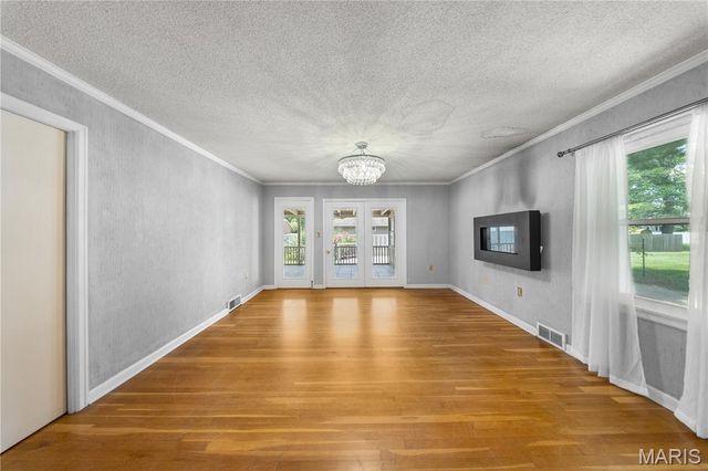 901 Moore Avenue, Sikeston, MO 63801