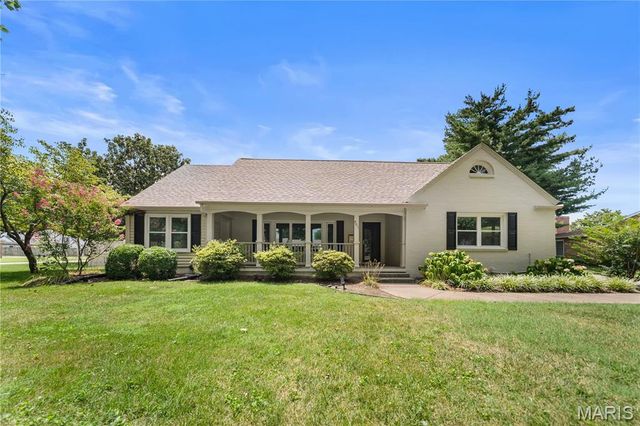 901 Moore Avenue, Sikeston, MO 63801