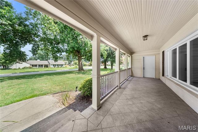 901 Moore Avenue, Sikeston, MO 63801