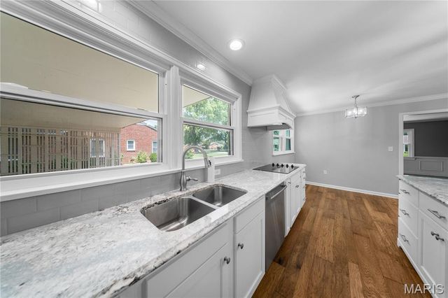 901 Moore Avenue, Sikeston, MO 63801