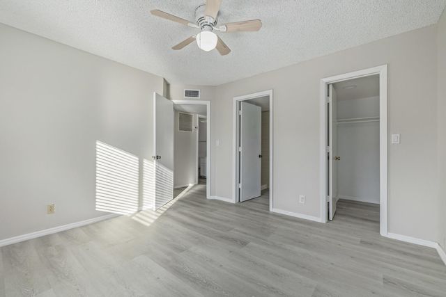 11002 N 15th Avenue Apt 4, Phoenix, AZ 85029
