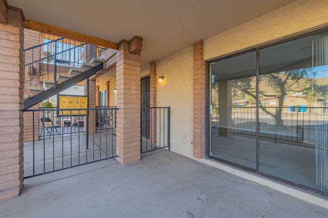 11002 N 15th Avenue Apt 4, Phoenix, AZ 85029