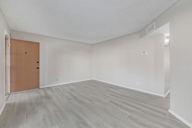 11002 N 15th Avenue Apt 4, Phoenix, AZ 85029