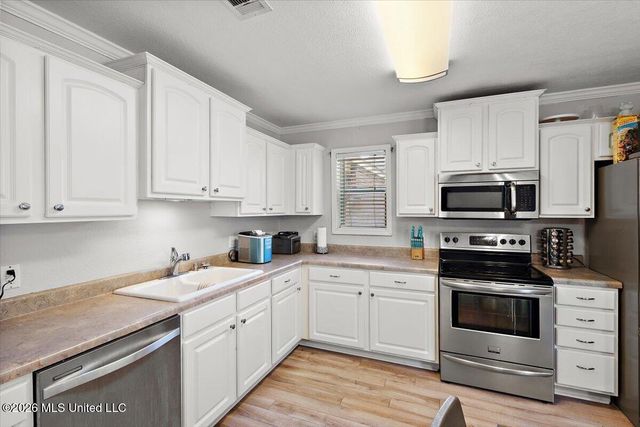 210 Terry Brook Drive, Terry, MS 39170