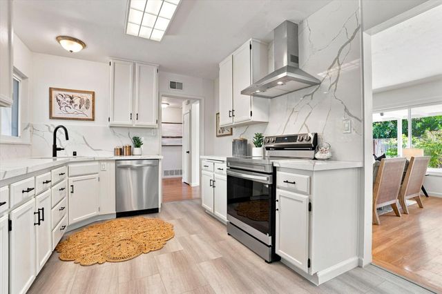 1583 Gilmore Street, Mountain View, CA 94040