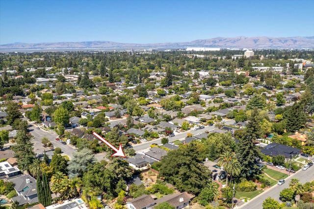 1583 Gilmore Street, Mountain View, CA 94040