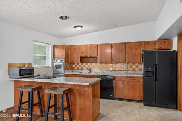 11462 ELANE Drive, Jacksonville, FL 32218
