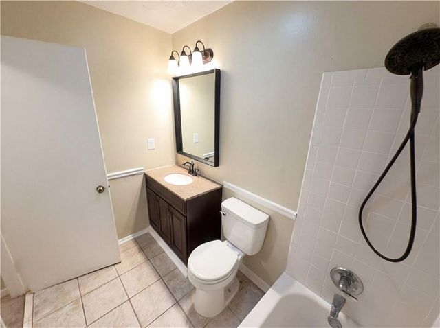 105 Vineyard Pond NW Drive, Norcross, GA 30071