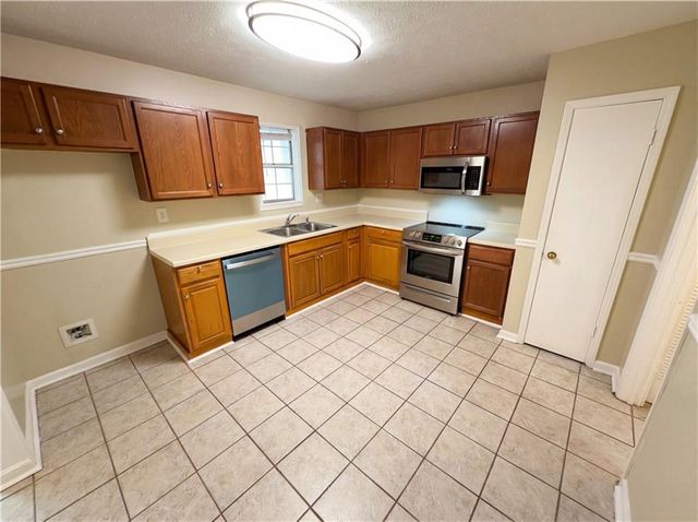 105 Vineyard Pond NW Drive, Norcross, GA 30071