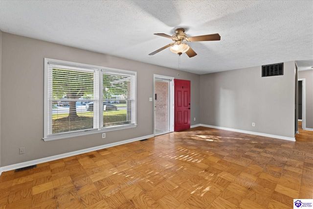 2911 Chippewa Drive, Owensboro, KY 42301