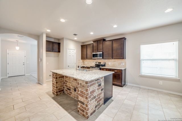 10511 GENTLE FOX BAY, San Antonio, TX 78245