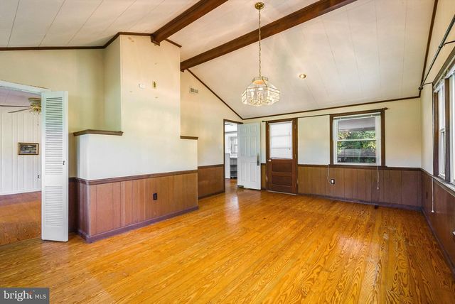 25 RINKER GATE, Fort Valley, VA 22652