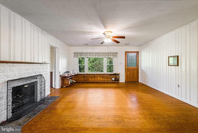 25 RINKER GATE, Fort Valley, VA 22652