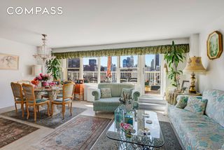 305 E 24th Street # 18C, New York City, NY 10010